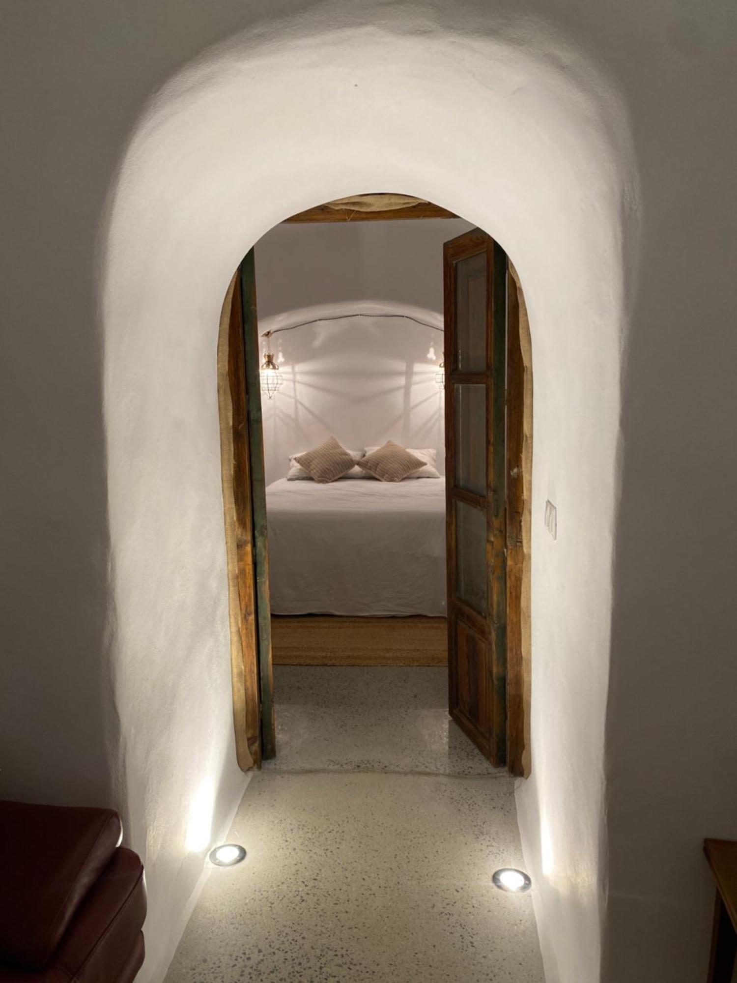 Cuevas Oro Y Arcilla Guadix